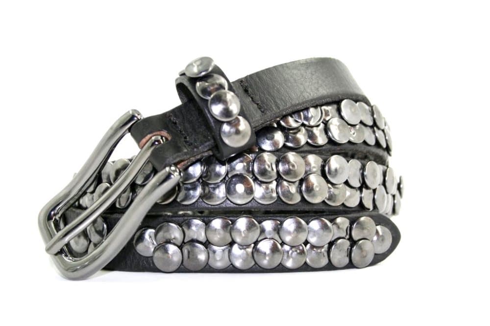 Svart Bälte med nitar i kalvskinn