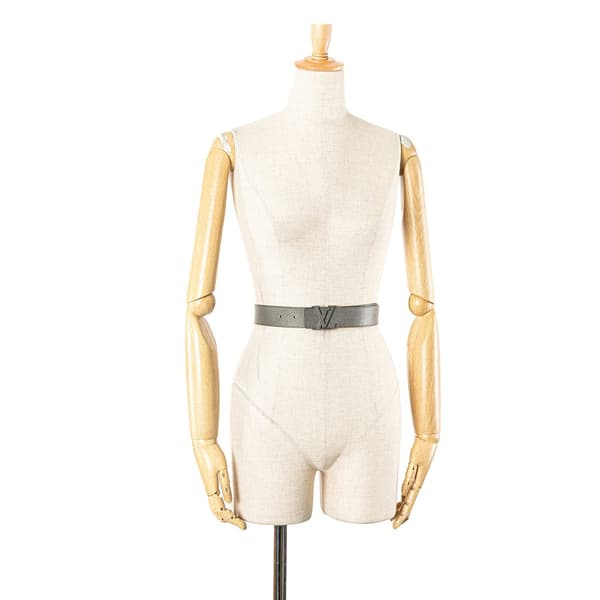Pre-owned Louis Vuitton Taiga Initiales Belt Gray