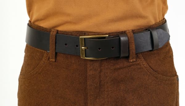 WILD JEANS HERR LÄDERBÄLTE I BRUNT NÄRVLÄDER, GÅVA Storlek 115 cm