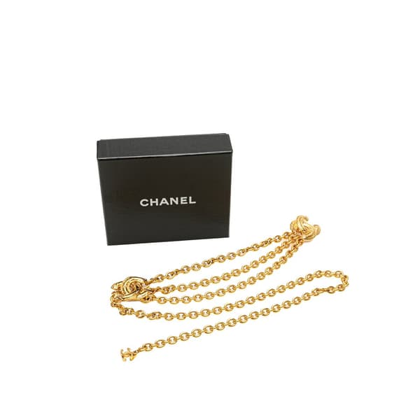 Pre-owned Chanel Gold Plated Quilted CC Triple Chain Belt Gold
