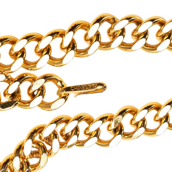Pre-owned Chanel Gold Plated Logo Plate Chain Belt Gold