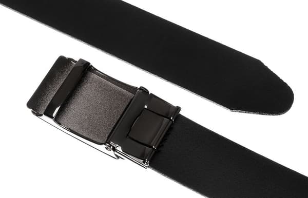 Herrbälte i läder med elegant automatiskt spänne från Lumarko!
