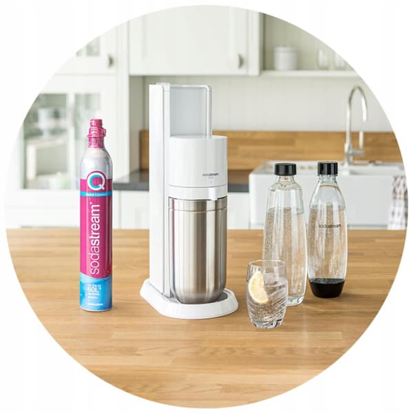 SODASTREAM Cola + Mirinda + 7Up + Soodasiirapit soodalähteeseen 4 kpl.
