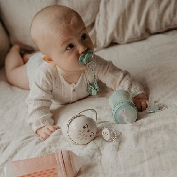 Suavinex Bonhomia Baby Set Birth Box - Grå - Nappflaskor, napp, mjölkautomat och smycken