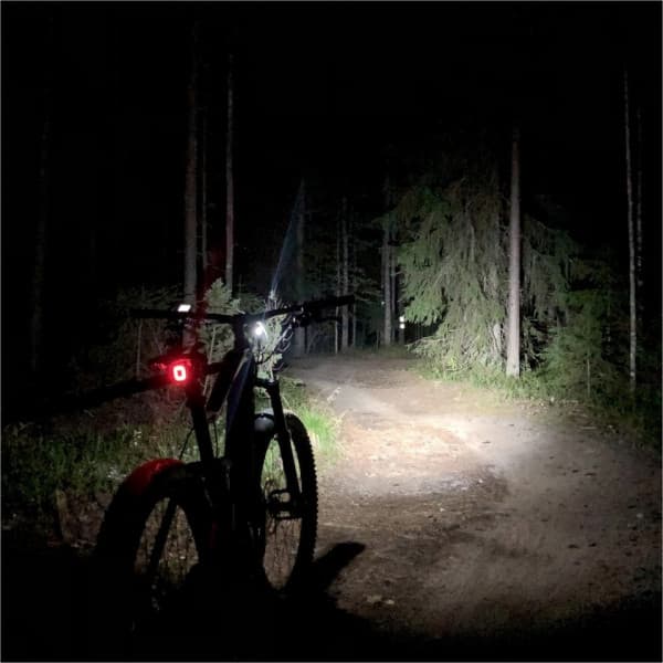 LIGHT5 EB2000 -elcykelbelysning, 2000 lm