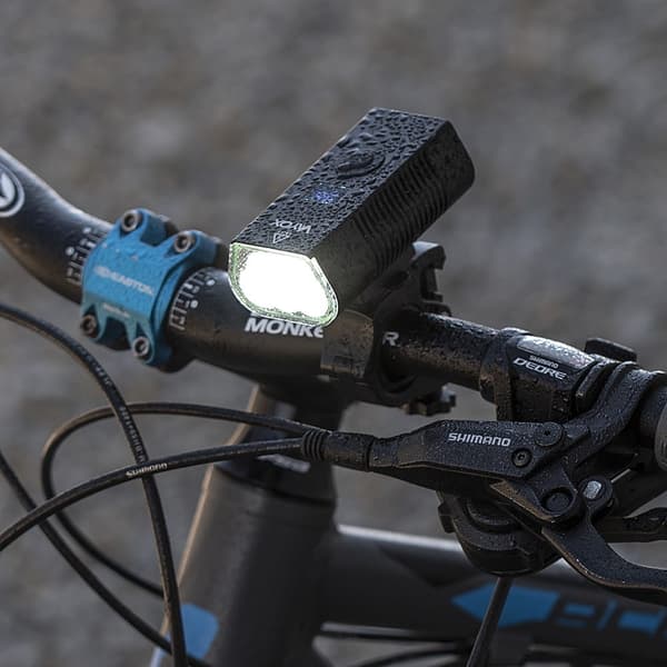Cykellampa 5x XML 1020lm + powerbank VA0073 VAYOX
