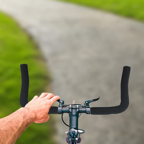 Greb på styret til cykler