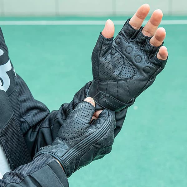 Fingerlösa motorcykelhandskar med knogskydd, storlek L, svart