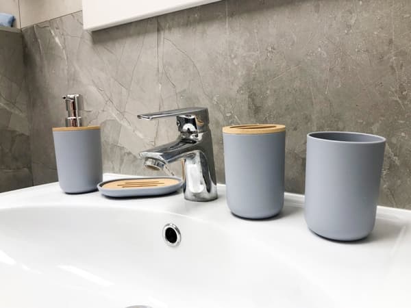 Badrumsset, borstautomat, set med 6 element, grå