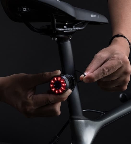 Polkupyörän valo STOP-tunnistin takana ROCKBROS Q3 LED-satulatolppa