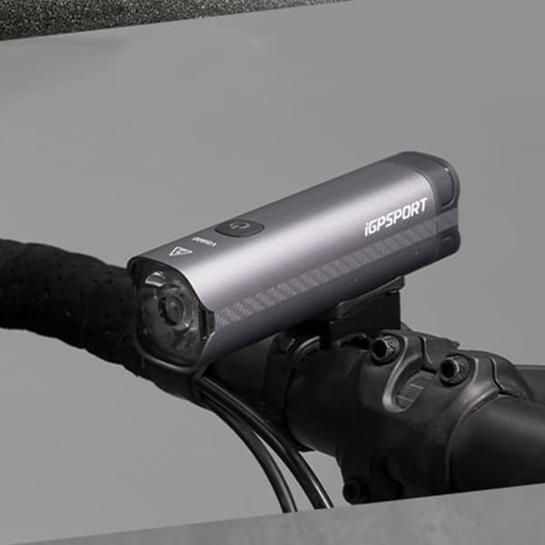 iGPSPORT VS800 smart cykellyse med 800 lm och appstyrning