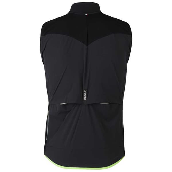 Q36.5 Gilet L1 Essential Musta L Mies