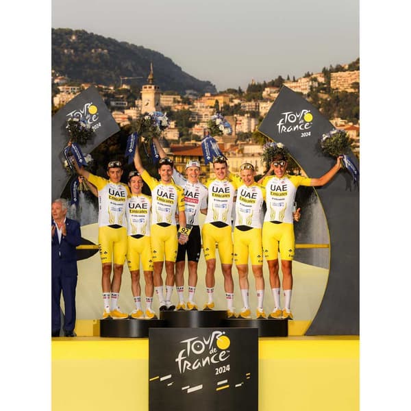 Pissei Uae Team Emirates - Tour De France 2024 Replica Kortærmet Trøje Gul M Mand