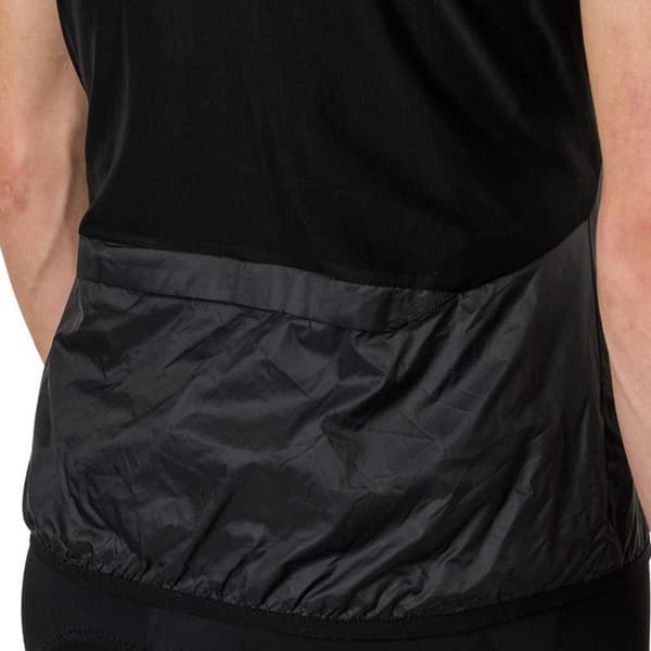 Agu Wind Body Ii Essential Liivi Musta S Mies