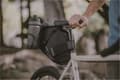 Miniatyrbillede 9 af 9: Topeak BackLoader X Cykeltaske, 15 L, Sort