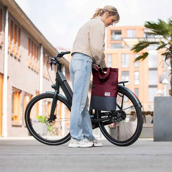 Urban Proof Laukku Recycled 20l Punainen