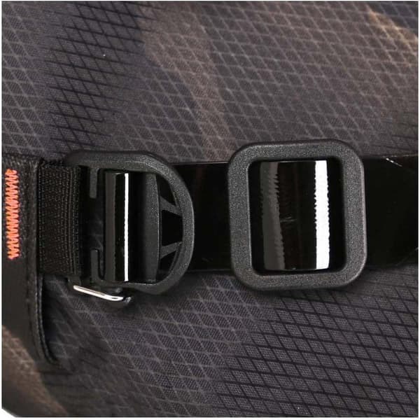Woho Satulalaukku X-touring Dry 8-12l Musta