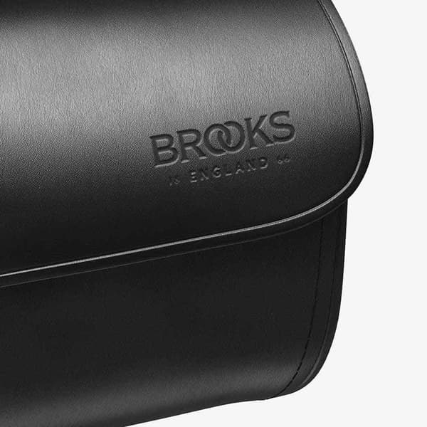 Brooks England Satulalaukku Challenge 1.5l Musta