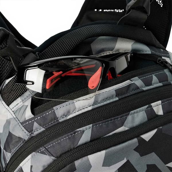 Uswe Reppu Shred Mtb 16l Musta