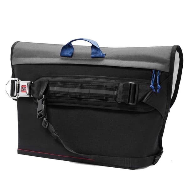 Chrome Crossbody Buran Iii 20l Grå