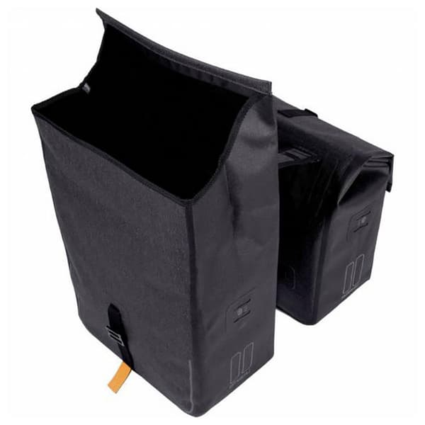 Basil Lompakot Urban Dry Melee 50l Musta