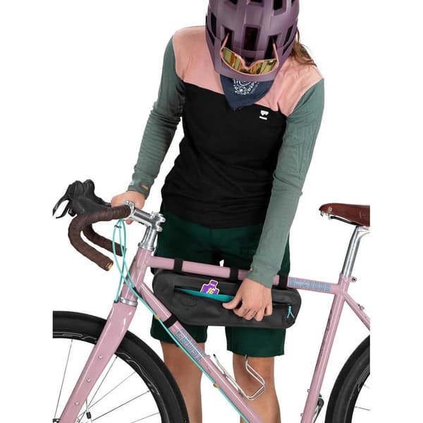 Osprey Escapist Frame Reppu Musta S