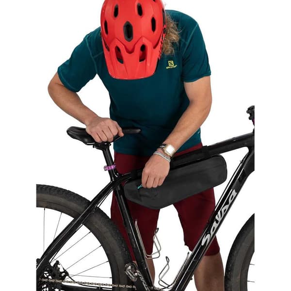 Osprey Escapist Frame Reppu Musta S