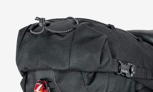 Pyörälaukku Topeak Loader Backloader (satulan alla 15 litraa)