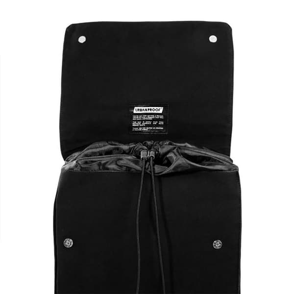 Urban Proof City Reppu 15l Musta