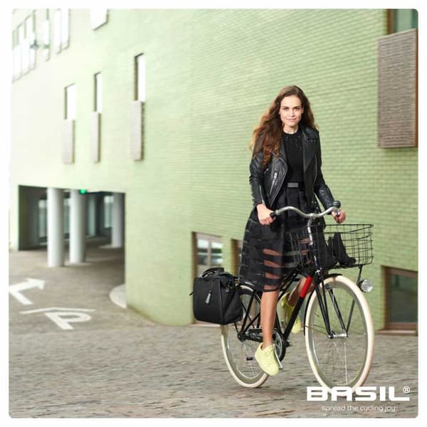 Basil Business Styrtaske 17l Sort