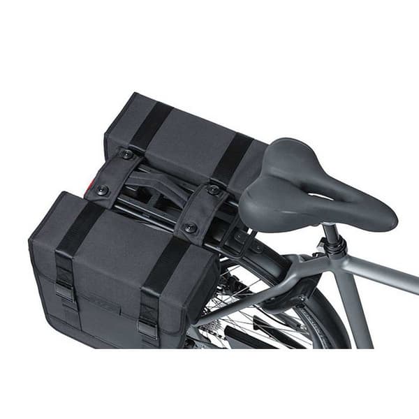 Basil Tour Waterproof Mik Satulalaukut 28l Musta