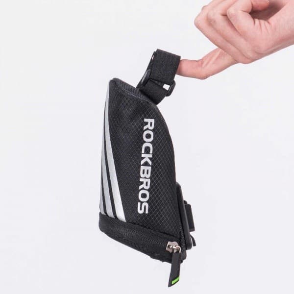 Pieni polkupyörän satulalaukku kiinnikkeellä ROCKBROS RB.BAG007 0,6 l