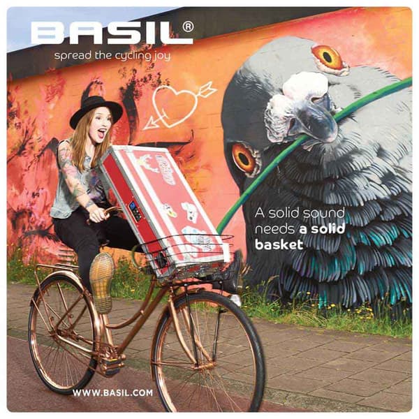 Basil Korg Robin 27l Svart