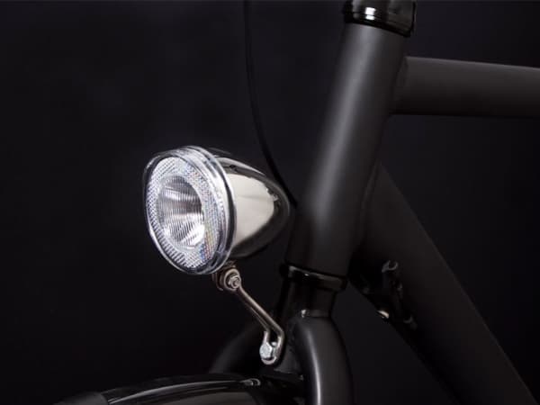 SPANNINGA Swingo XB frontlys 10 lux/50 lumen + batterier krom (SNG-H070017)