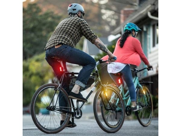 Blackburn lampek BLACKBURN LUMINATE 360 blitz (NEW)