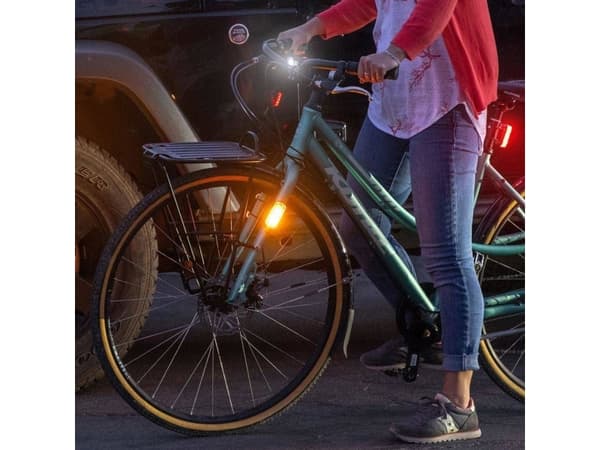 Blackburn lampek BLACKBURN LUMINATE 360 blitz (NEW)