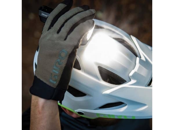 Blackburn BLACKBURN DAYBLAZER Hodelykt 1500 lumen (NY)