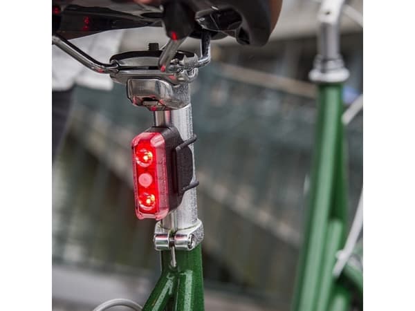 Blackburn BLACKBURN DAYBLAZER lys foran 550 lumen, bak 65 lumen (NY)