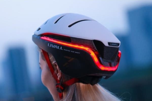 Livall EVO21 Smart Bicycle Helmet LED/SOS 54-58cm Mint