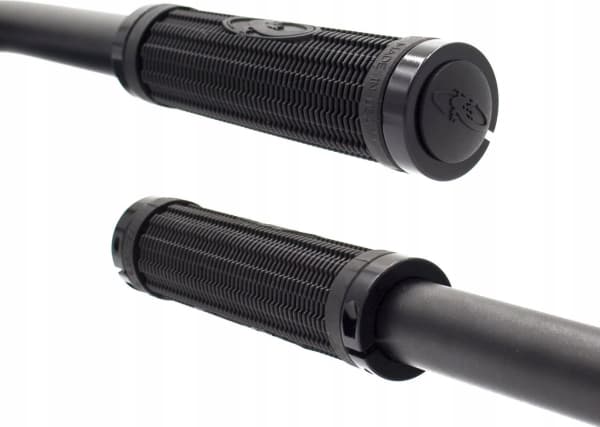 Lizard Skins Styrhandtag LIZARDSKINS CHARGER LOCK-ON spännen svart 130mm svart - LZS-LOCDS100