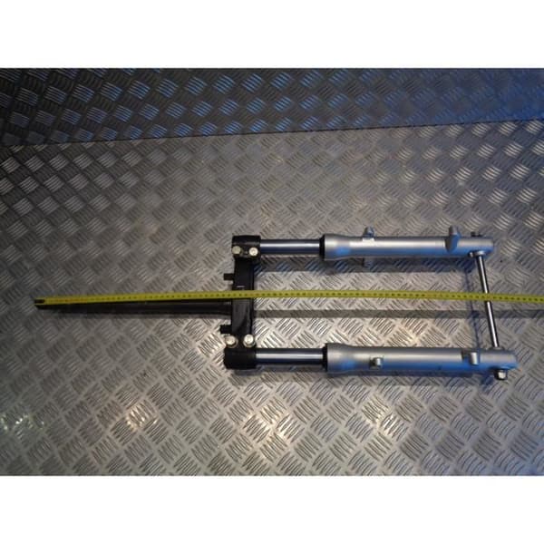 gaffel till kinesisk skoter 50 125 cc gy6 n21- USED