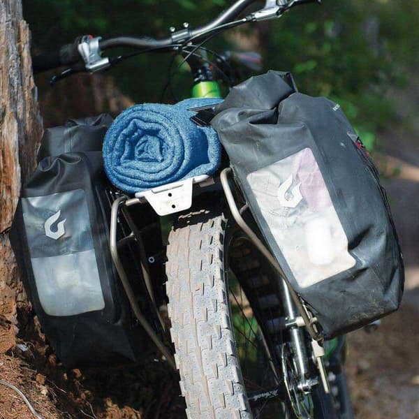 Blackburn Laukku Teline Outpost Musta 26-29´´