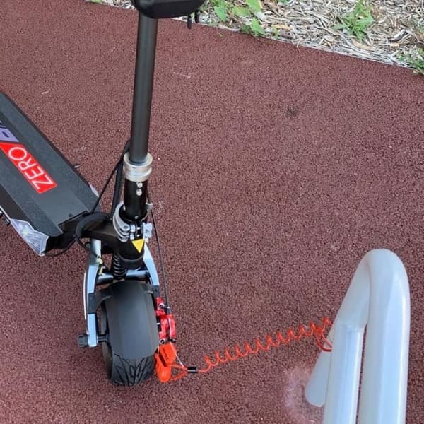 Master Lock 8303EURDPS Motorcykel Stöldskydd - Rött Skivlås 80mm