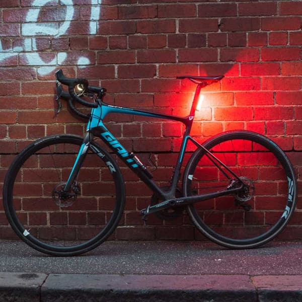 Knog Bakljus Cobber Lil Gul,Röd 50 Lumens