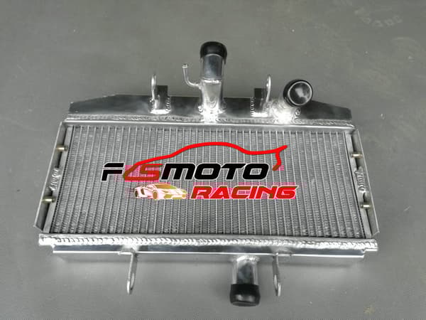 Aluminiumkylare, Lättviktskonstruktion, Förbättrad motoreffekt, Skräddarsydd passform för Suzuki GT750