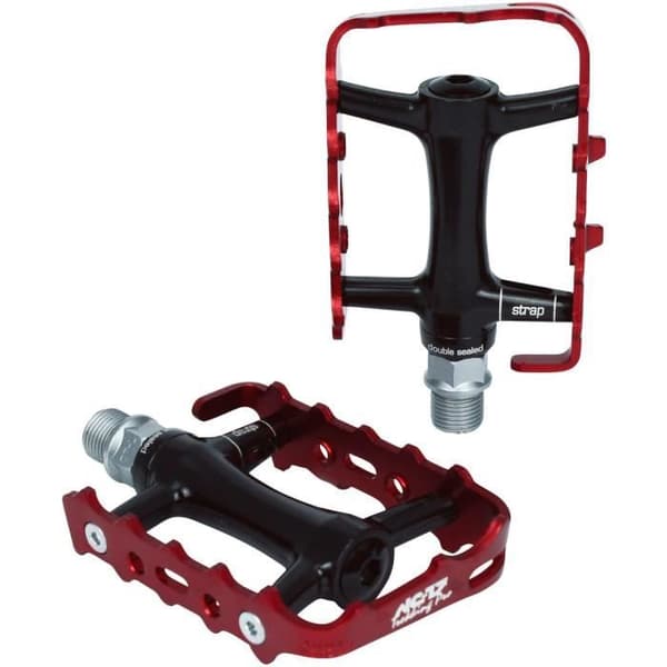 NC-17 Trekking Pro pedaler i röd/svart aluminium för blandade fritidscyklar - Plattformstyp - Vikt 245g