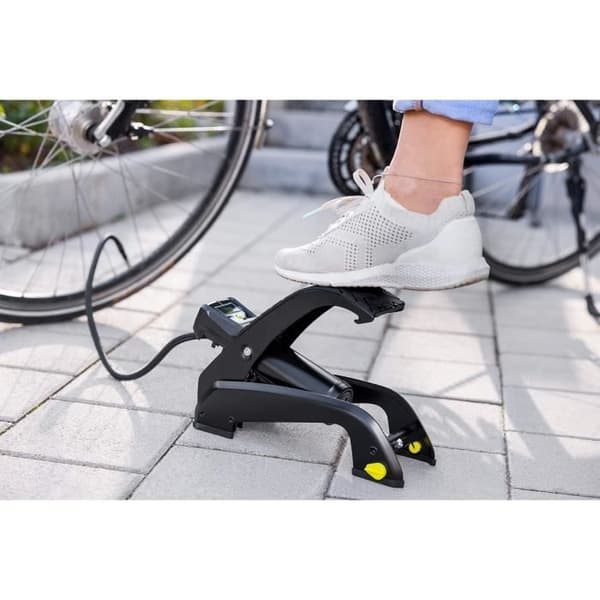 Fodpumpe med digital trykmåler