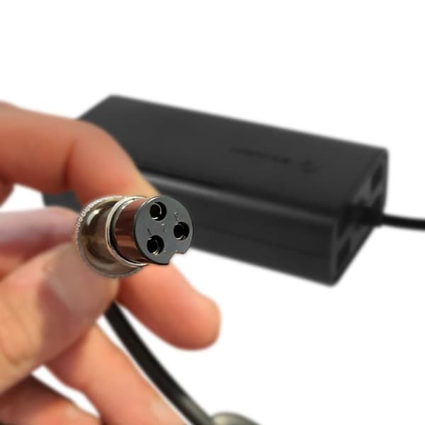 Laddare 72V - 84V / 2A för Dualtron Thunder 2 Connector GX16-3P Svart