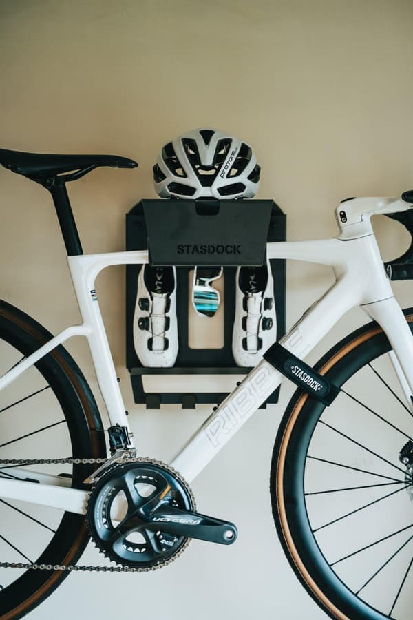 Stasdock cykelupphängningssystem – Happy Black Paket