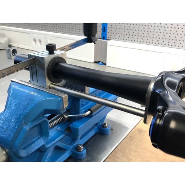 Unior Steerer Tube Saw Cutting Guide Musta